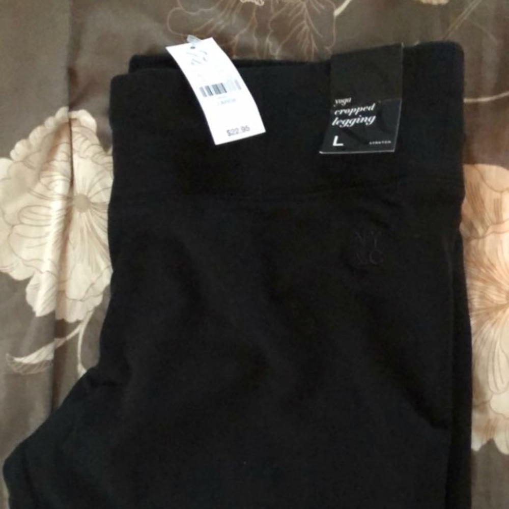 Brand new black Capri leggings